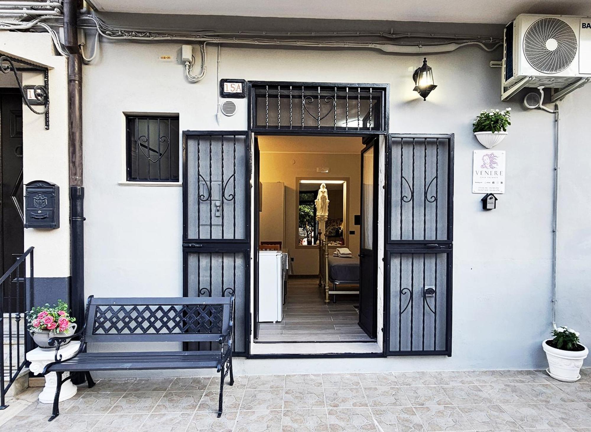 Casa Vacanze Vener - Venosa Luaran gambar